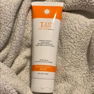 Tan Towel Gradual Tan Moisturizer